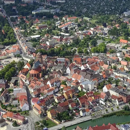 Neuendorfkrug, Luetow, Cleaning Included * Lutow