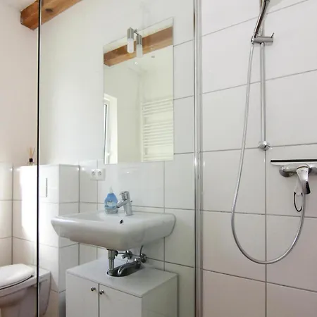 Neuendorfkrug, Luetow, Cleaning Included Lejlighed Lutow